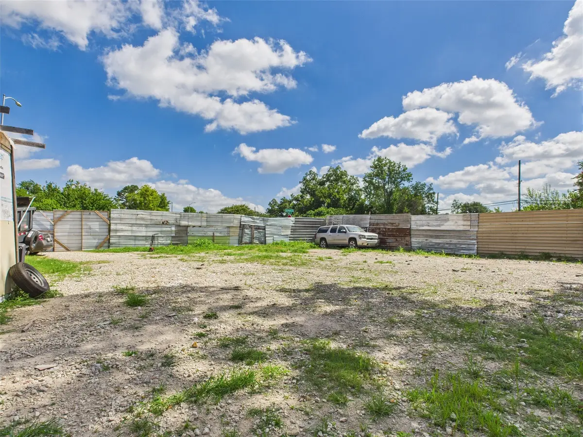 7838 Carolwood Drive, Houston, TX 77028 - Image #1