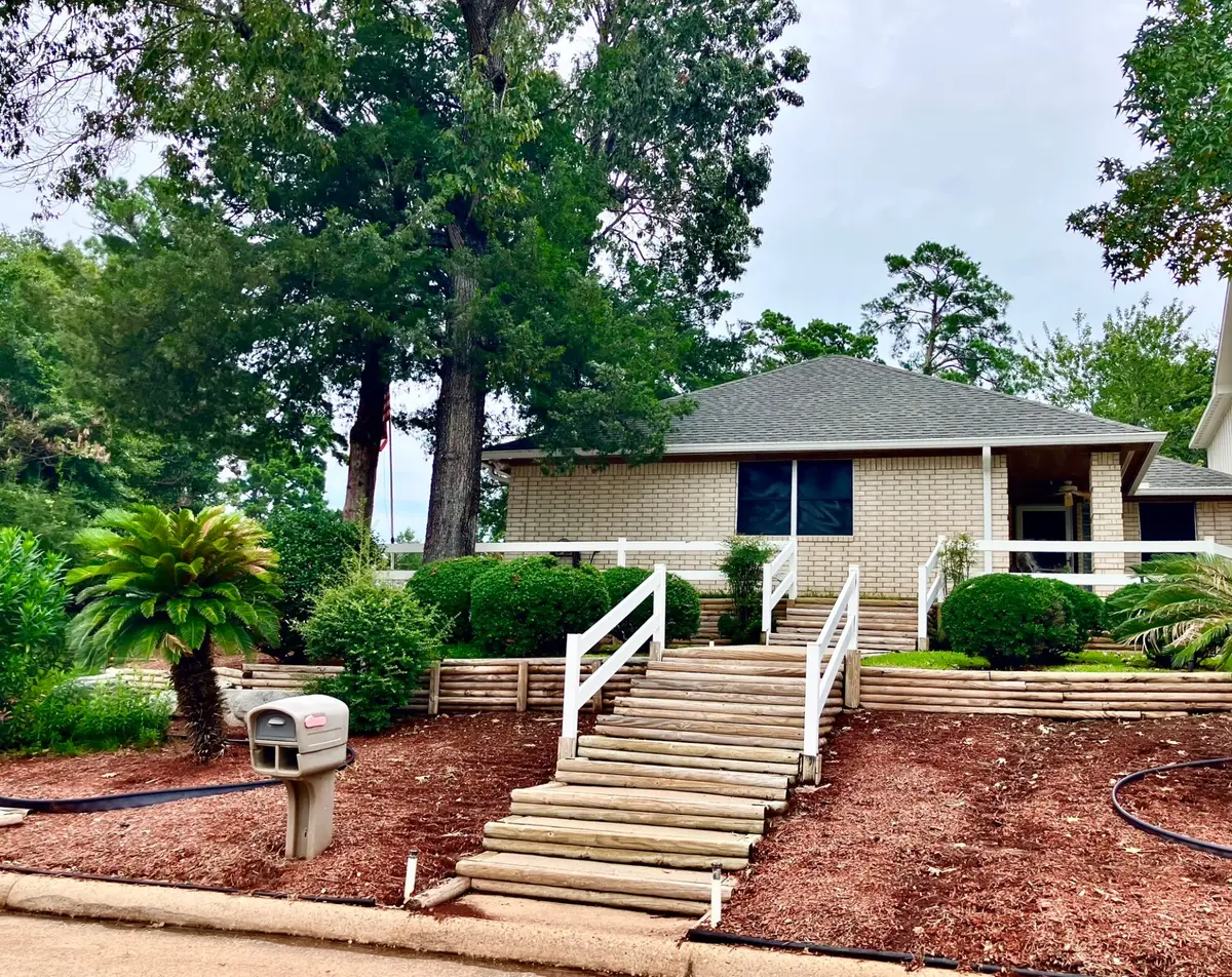 3062 Poe Drive, Montgomery, TX 77356 - Image #1