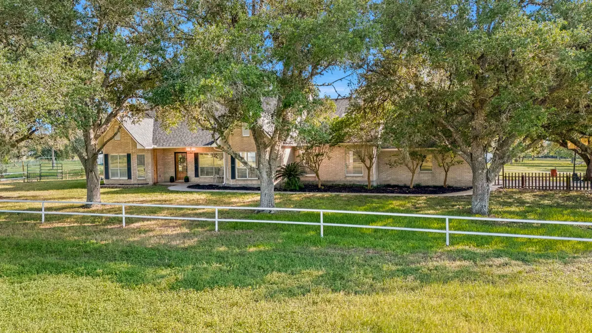 13888 Fm 236, Victoria, TX 77905 - #1