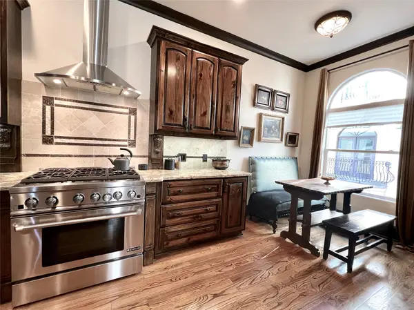 1241 W 24th Street #C, Houston, TX 77008