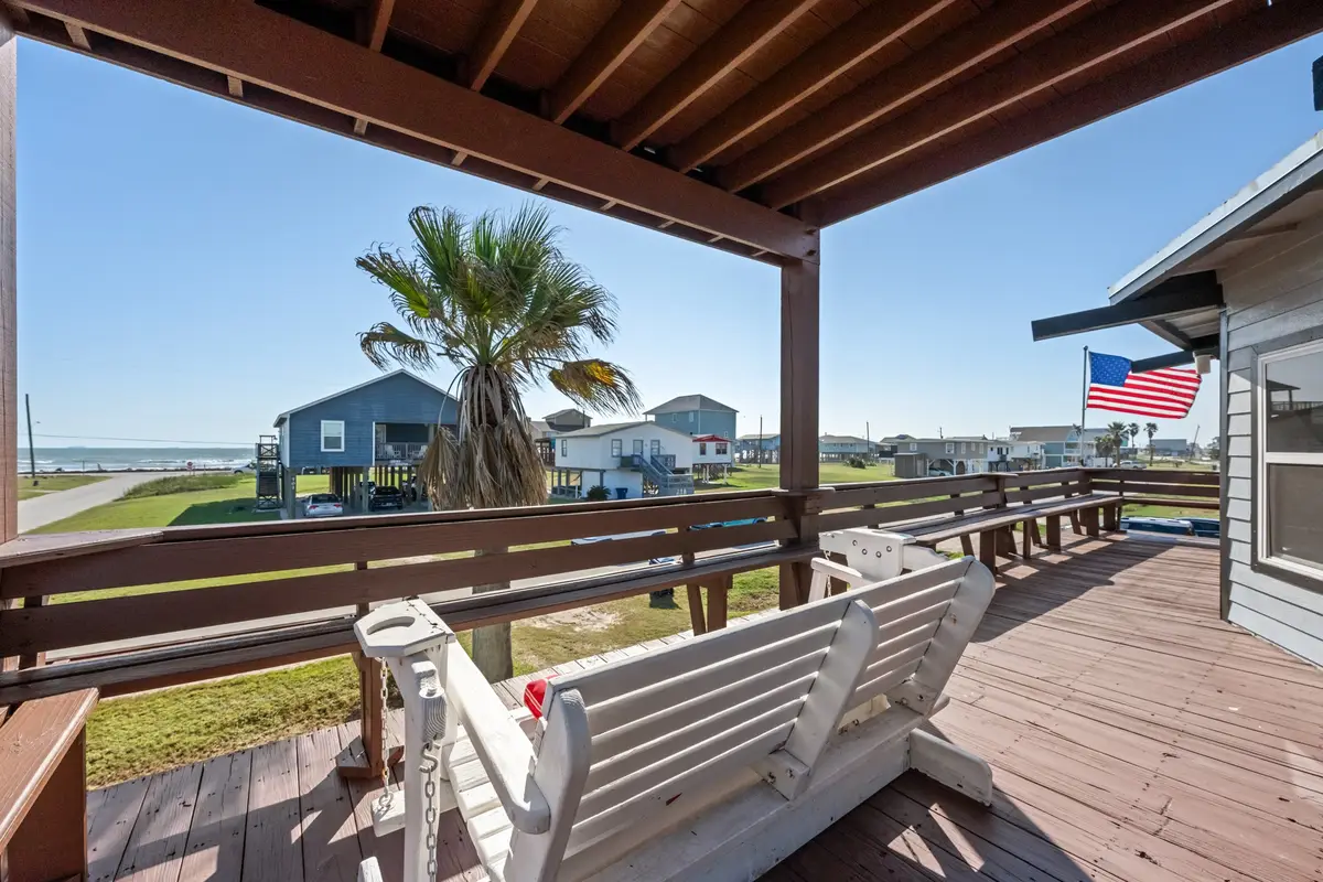 702 Seashell Drive, Surfside Beach, TX 77541 - Image #1