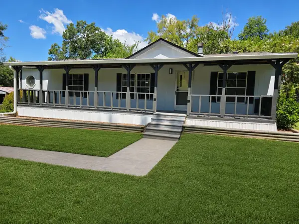 151 N Canyon Drive, Onalaska, TX 77360