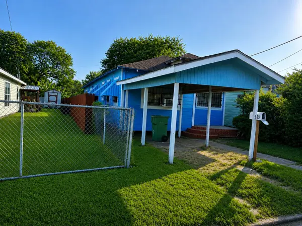 809 Booker Washington Avenue, Port Arthur, TX 77640