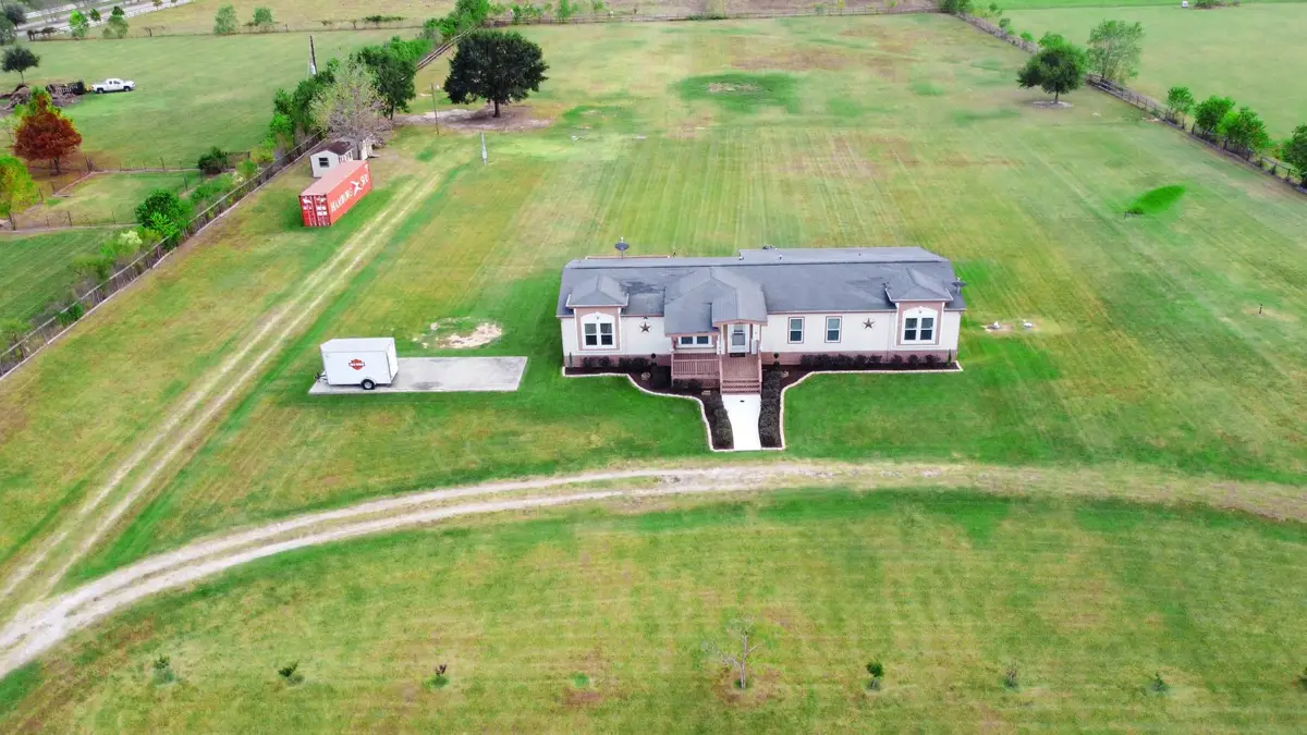 32811 S Red Leaf Lane, Brookshire, TX 77423 - Image #1