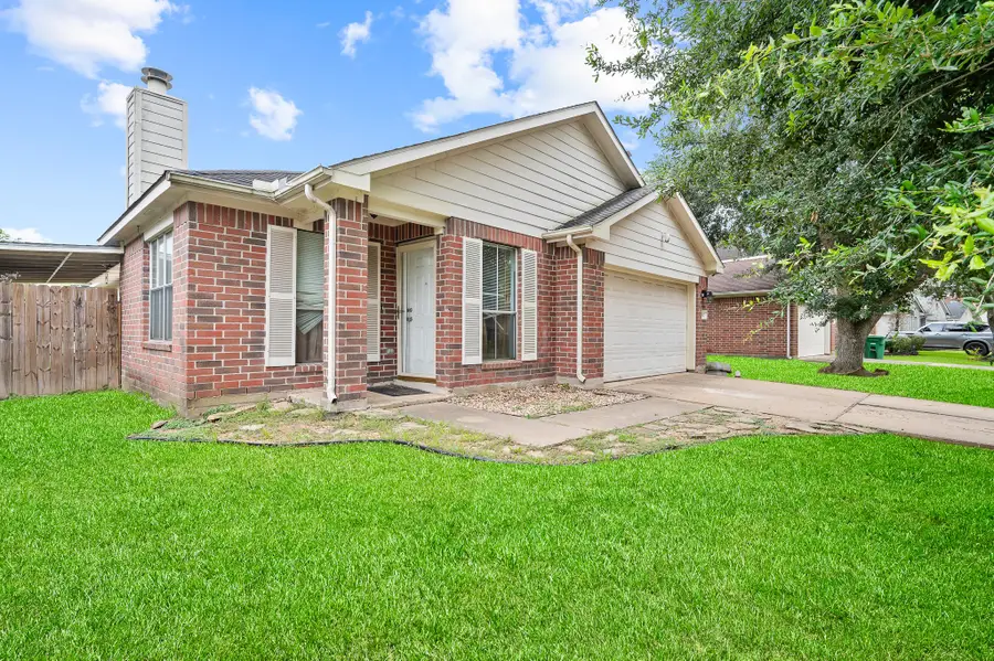 7427 Briargate Drive, Stafford Missouri City, TX 77489 - #2
