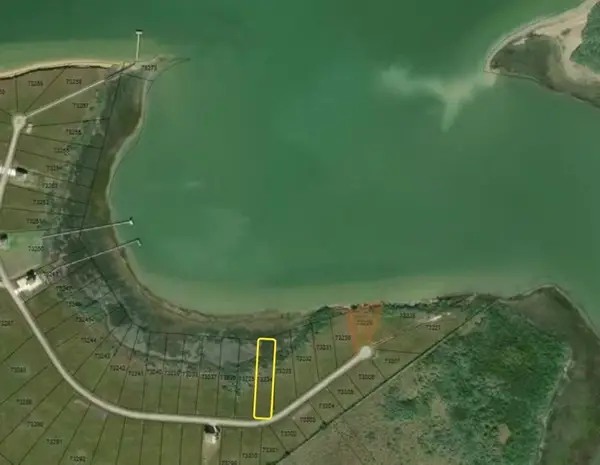 319 Redfish Way, Port Lavaca, TX 77979