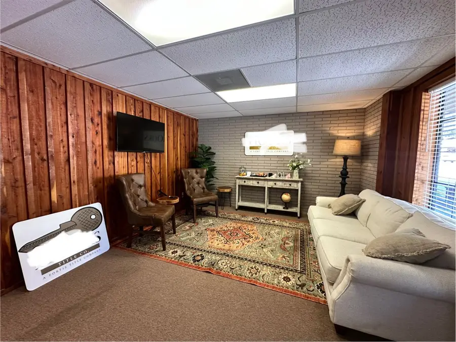 120 S Charlton Street, Woodville, TX 75979 - Image #2