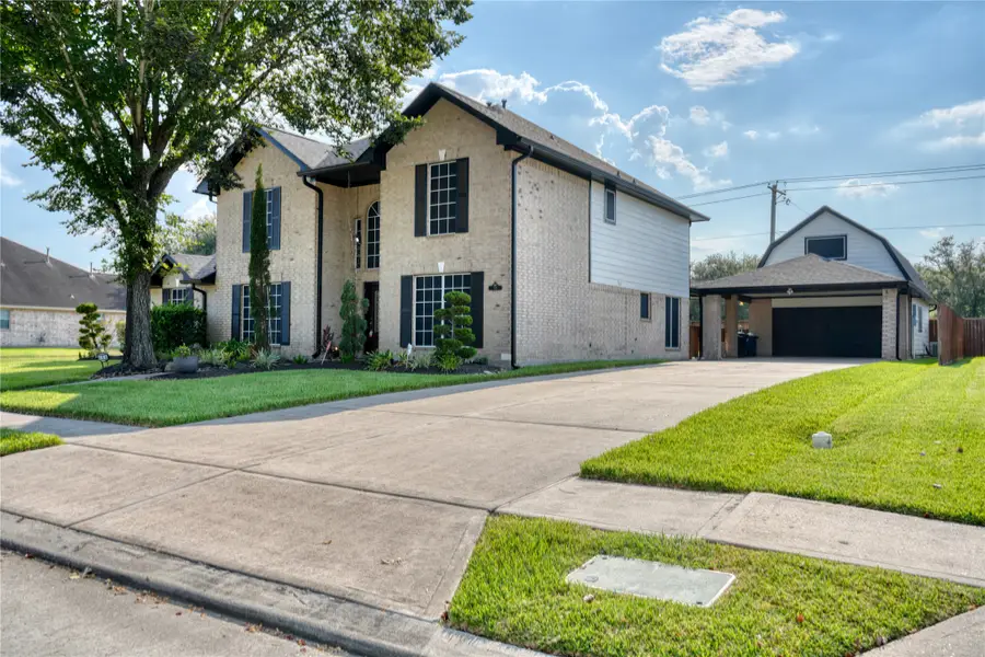 313 Torrey Court, League City, TX 77573 - Image #3