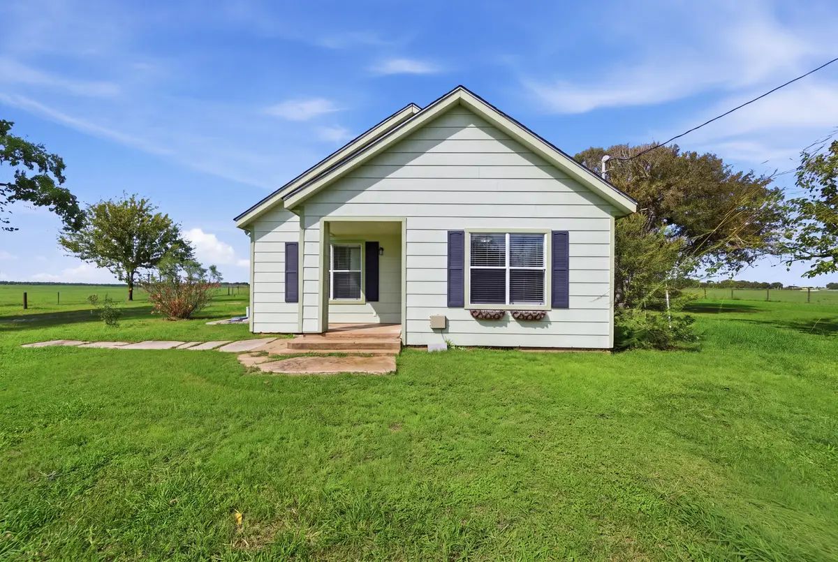 427 County Road 304, Palacios, TX 77465 - #1