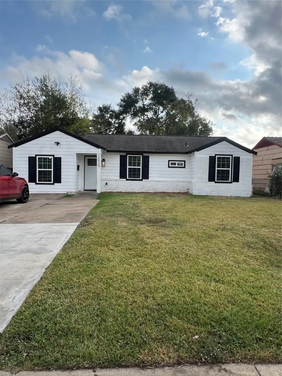 10525 Fairland Drive, Houston, TX 77051 - Image #2