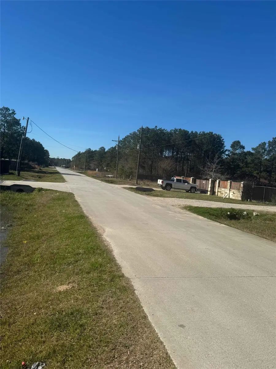 417 County Road 3546, Cleveland, TX 77327 - #2