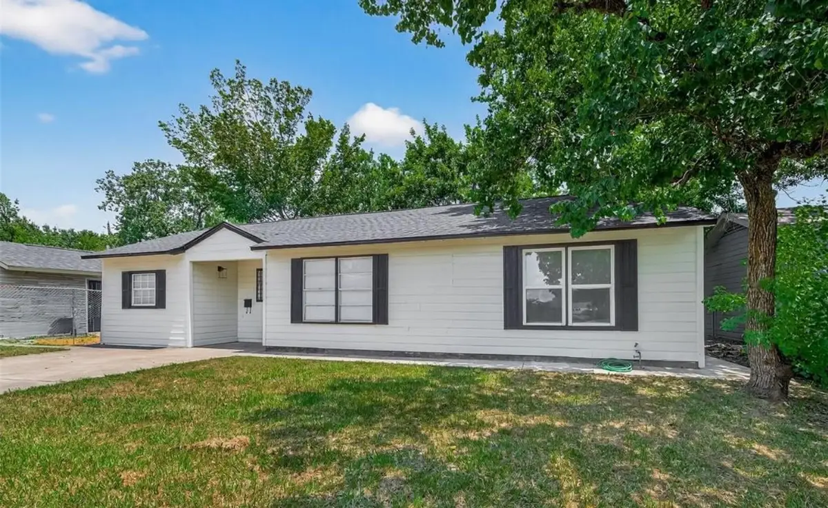 7023 Crestmont Street, Houston, TX 77033 - Image #1