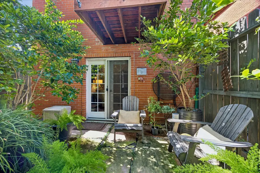 2225 Mimosa Drive #2, Houston, TX 77019 - #3