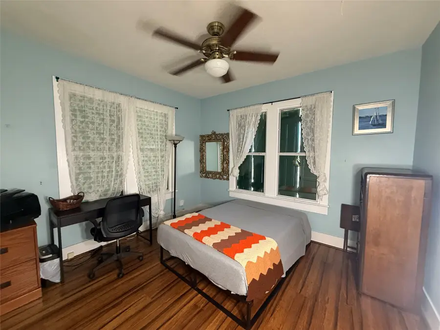 4416 Avenue R, Galveston, TX 77550 - #3