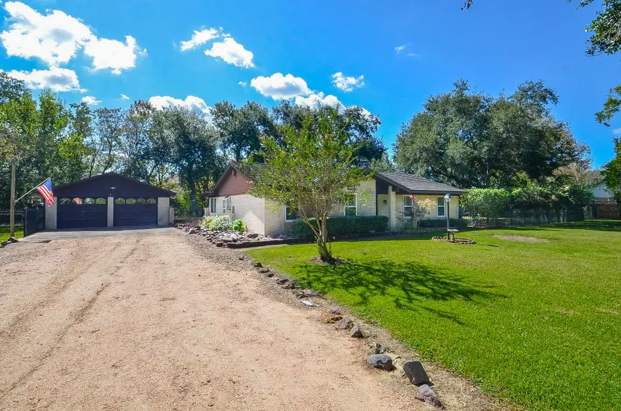 3207 Hamm Road, Pearland, TX 77581 - #2