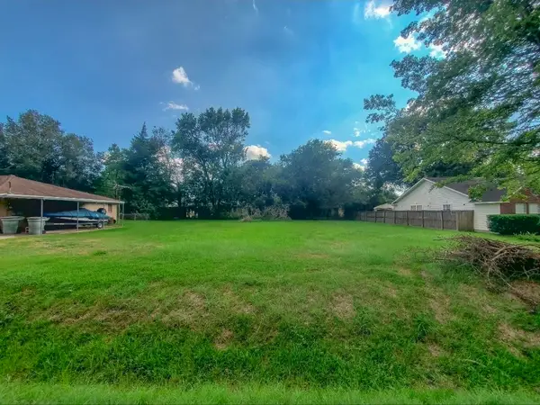 000 Josey Street, Beaumont, TX 77707