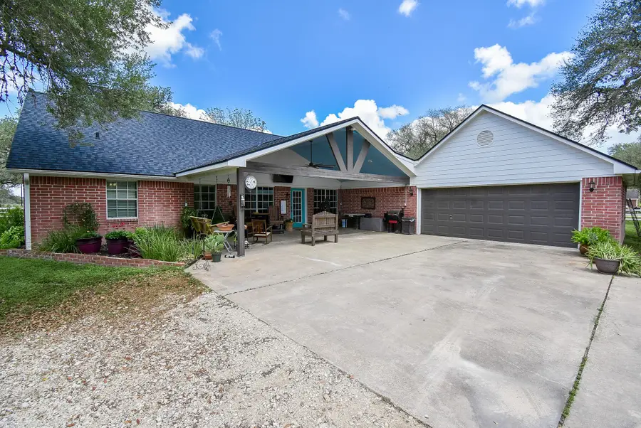 4427 County Road 382, Louise, TX 77455 - #3