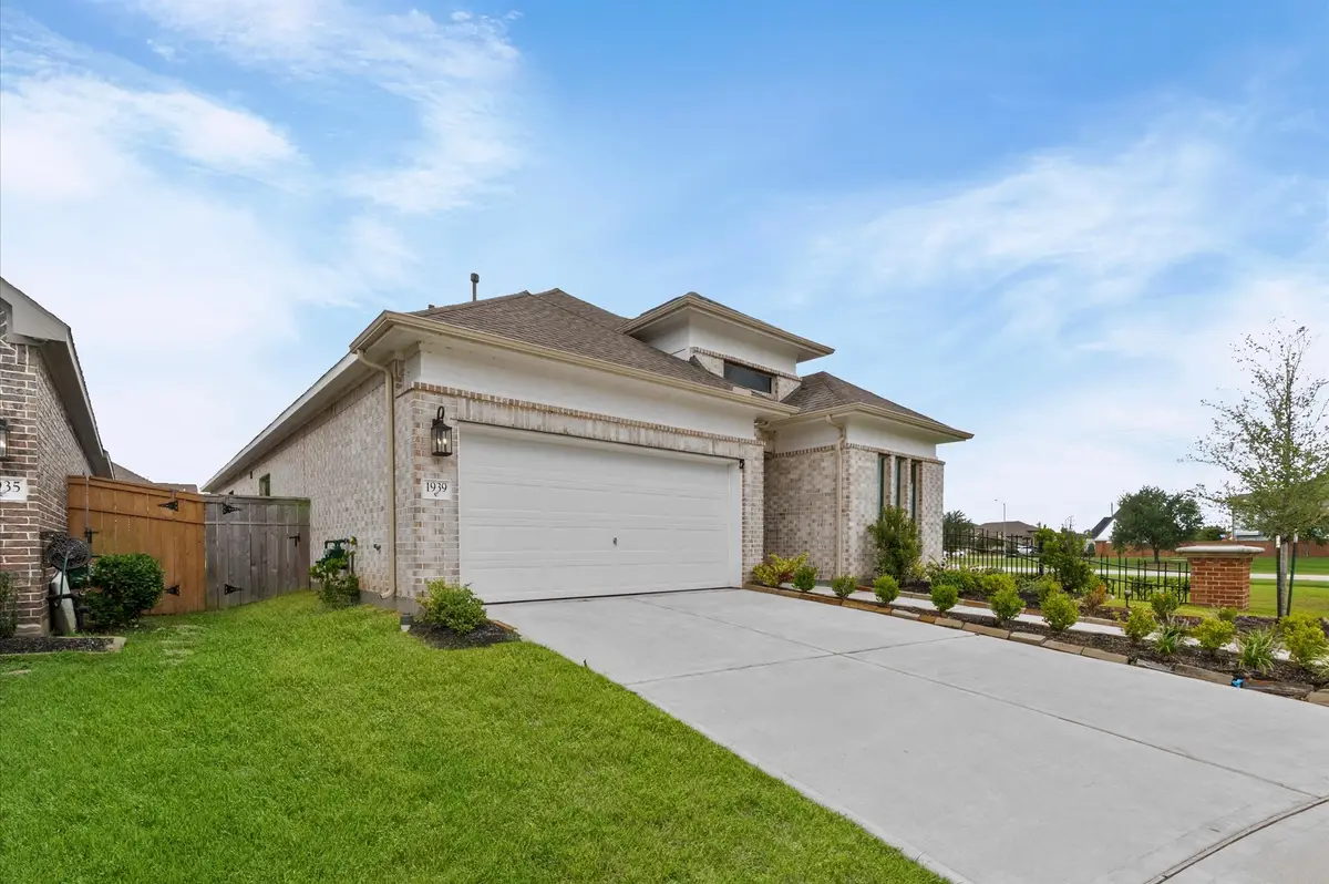 1939 Misty Field Drive, Missouri City, TX 77459 - #1