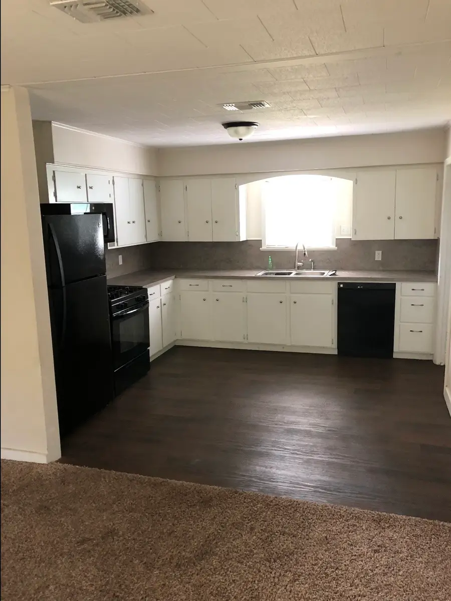 3320 Doris Street, Bay City, TX 77414 - #2