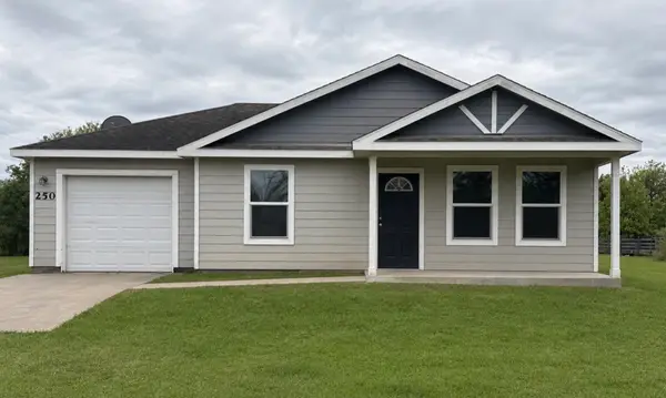 250 County Road 275, Cedar Lake, TX 77414