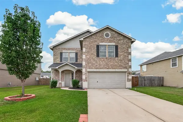7715 Greenwood Point Drive, Cypress, TX 77433