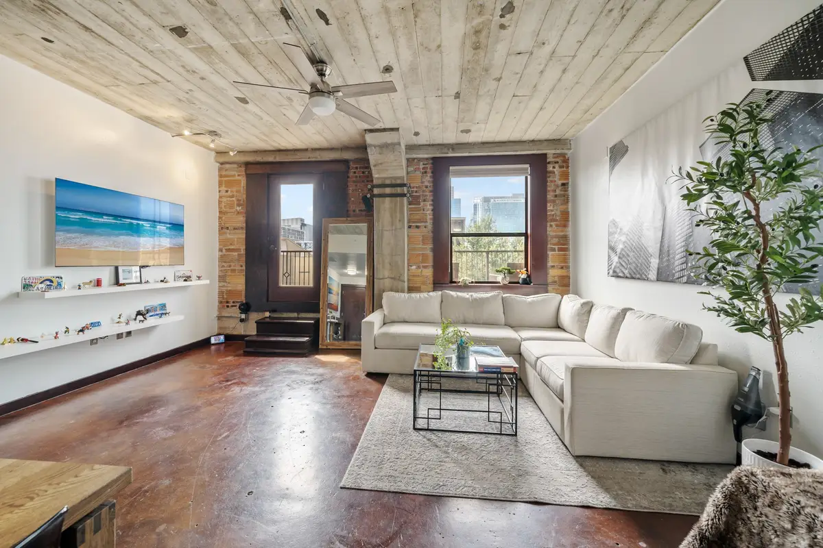 2205 Mckinney Street #412, Houston, TX 77003 - Image #1