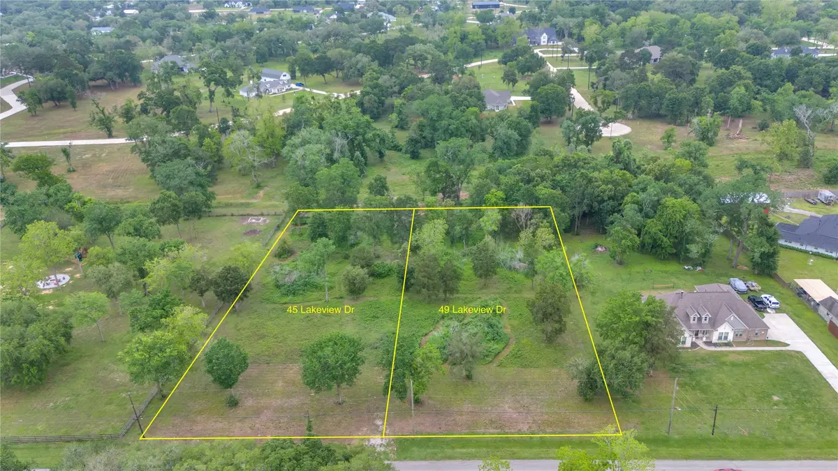 49 Lakeview Drive, Alvin, TX 77511 - #1