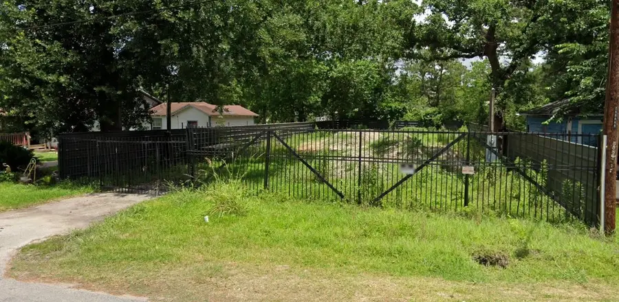 8001 Laura Koppe Road, Houston, TX 77028 - Image #2