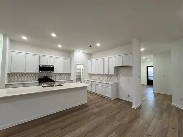 1306 W Shepard Drive, Dayton, TX 77535