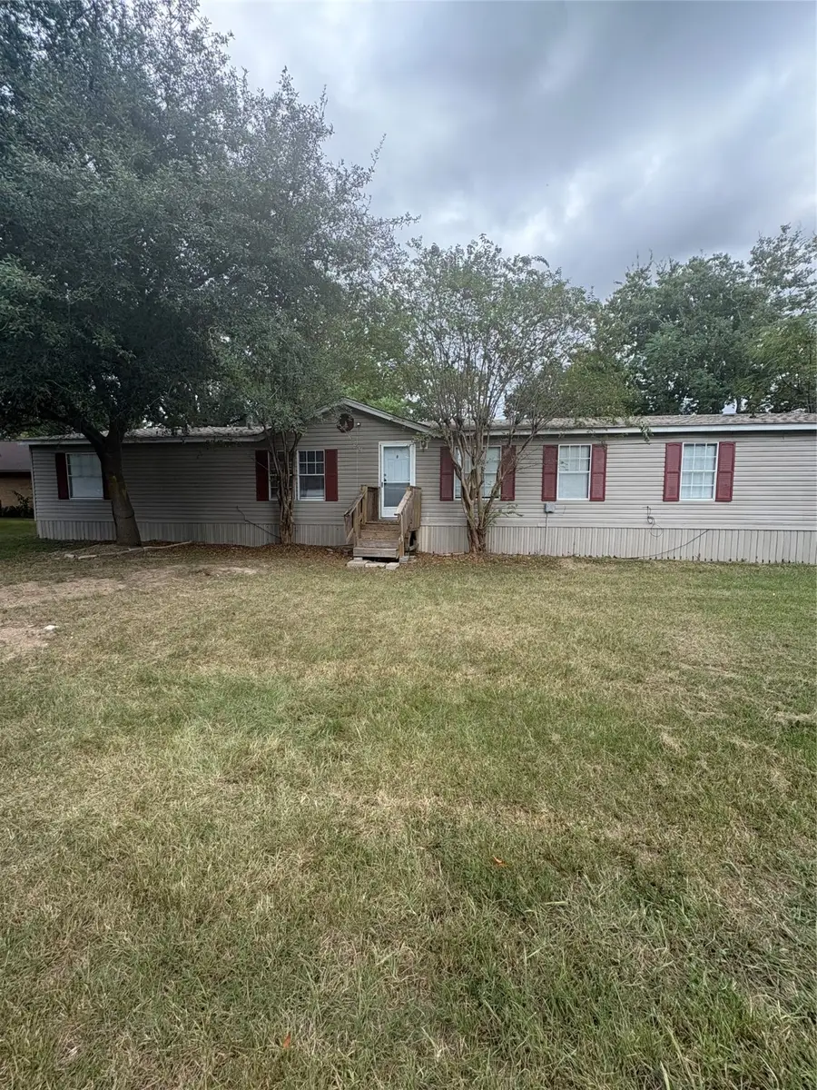 1604 Pine Street, Waller, TX 77484 - Image #3