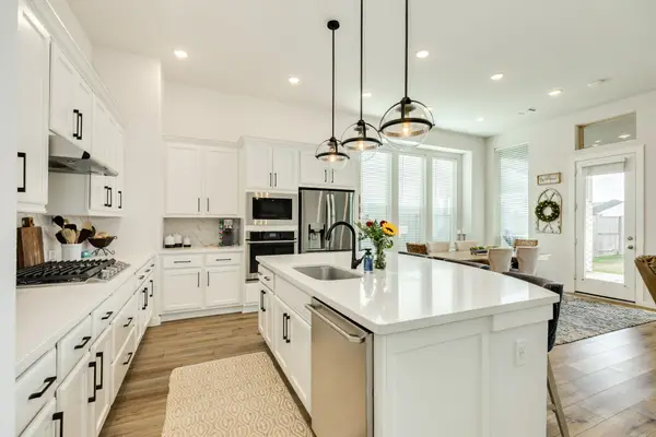 4010 Shackleton Court, Iowa Colony, TX 77583