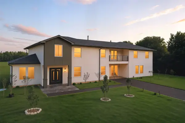 3237 Harkey Road, Pearland, TX 77584