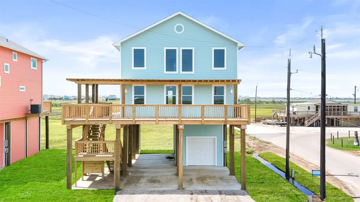 234 Bay Avenue, Surfside Beach, TX 77541 - Image #1