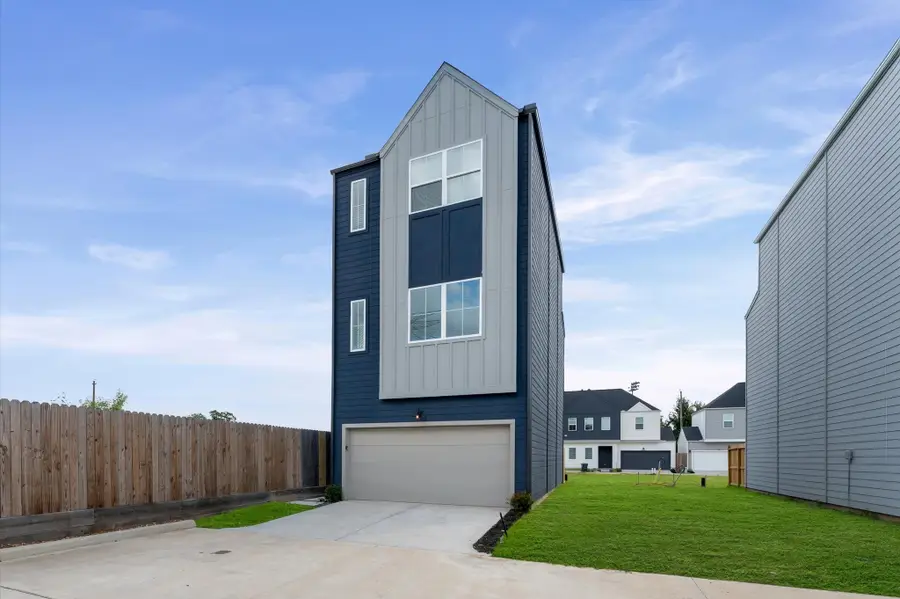 2305 Springwood Vista Lane, Houston, TX 77055 - Image #3