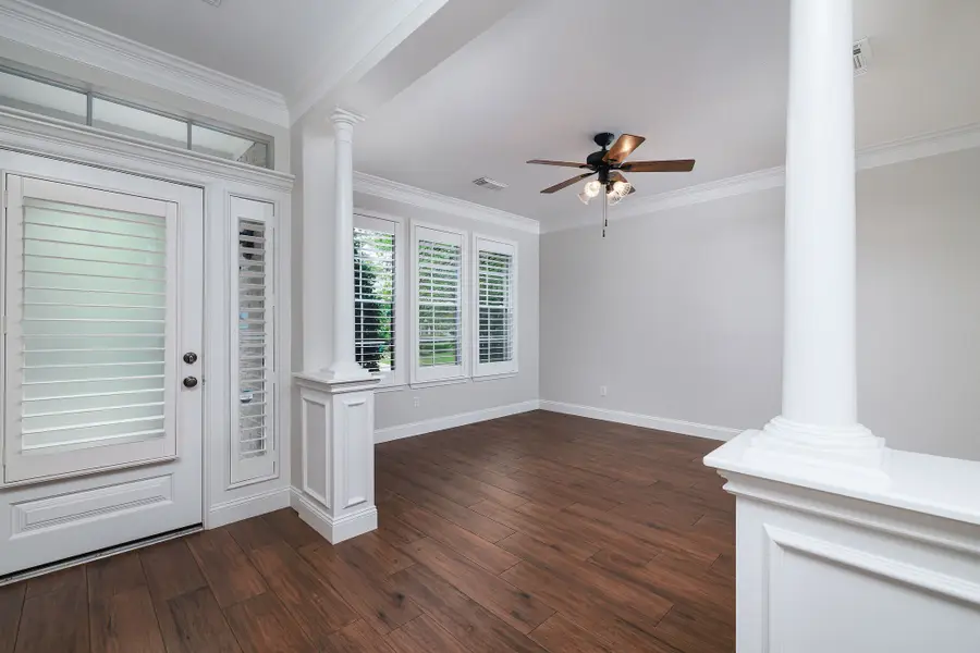 18 Doeskin Place, The Woodlands, TX 77382 - #2