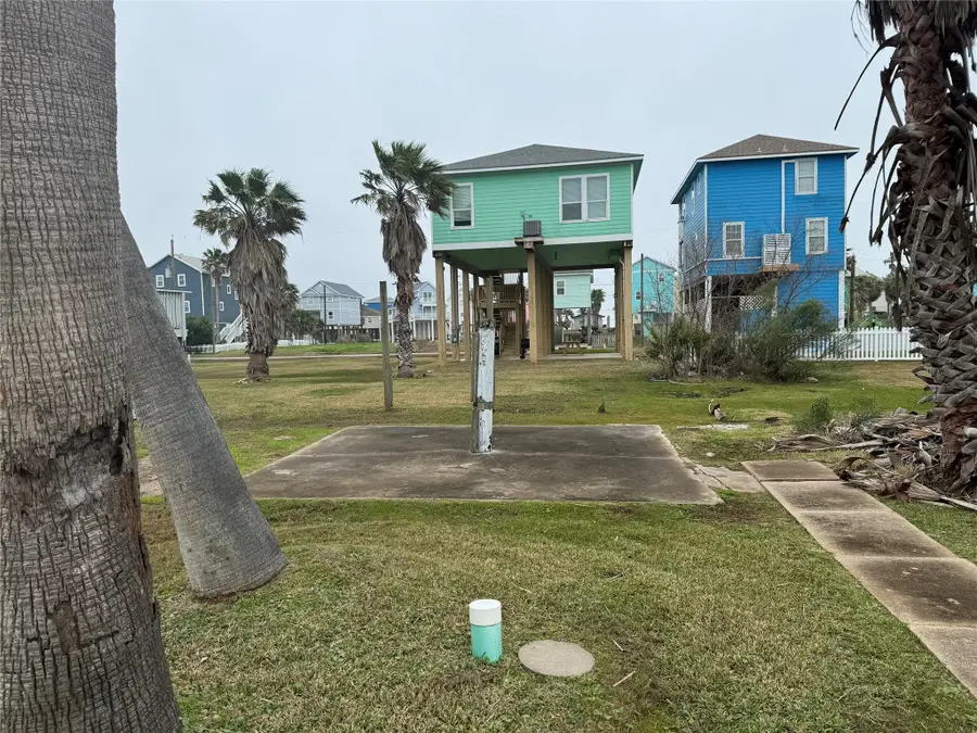 11215 Schwartz Drive, Galveston, TX 77554 - #2