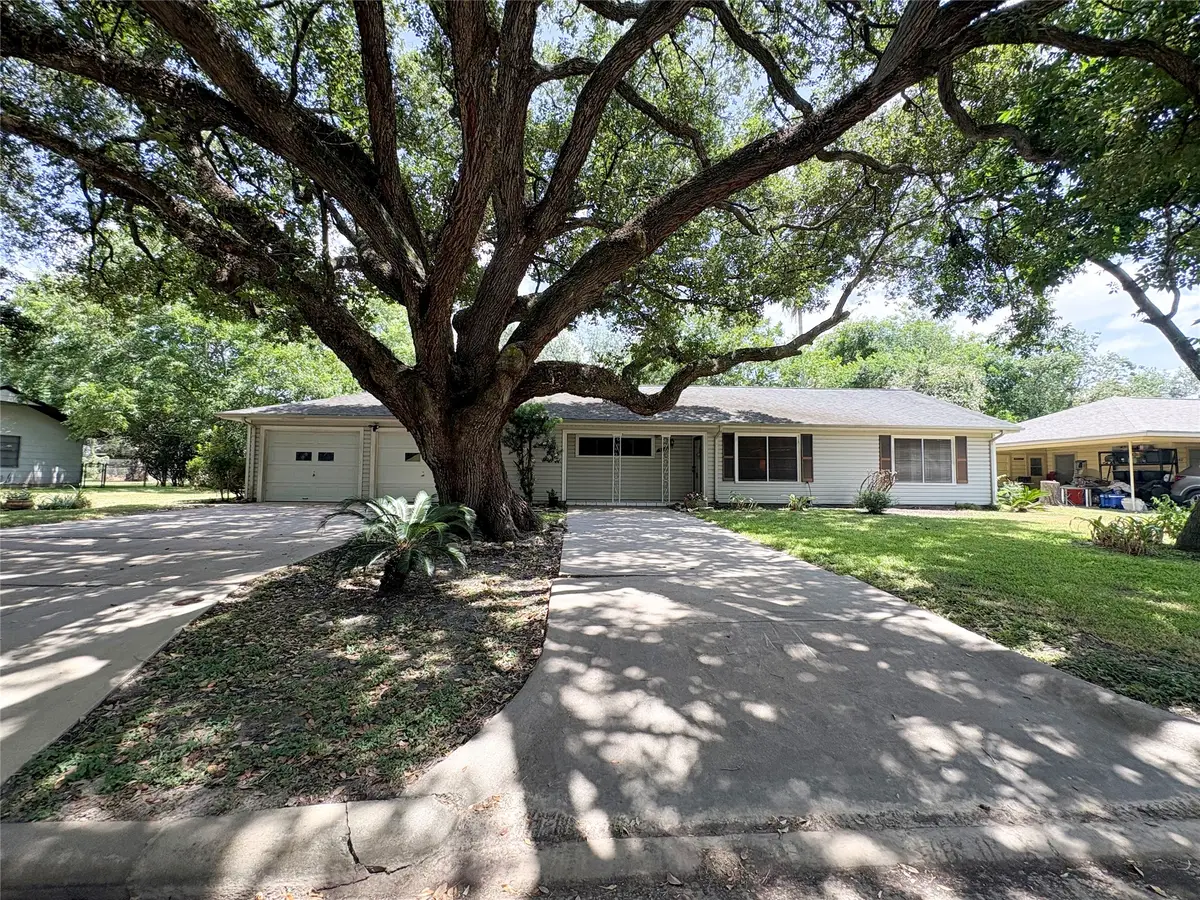 3413 Cherry Lane, Bay City, TX 77414 - #1