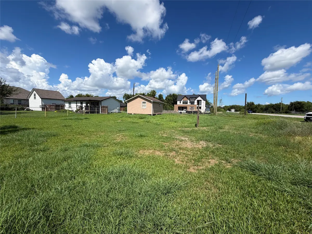 3007 Arkansas Avenue, Dickinson, TX 77539 - #1