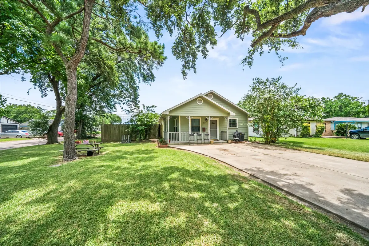 1501 1st Avenue N, Texas City, TX 77590 - Image #1