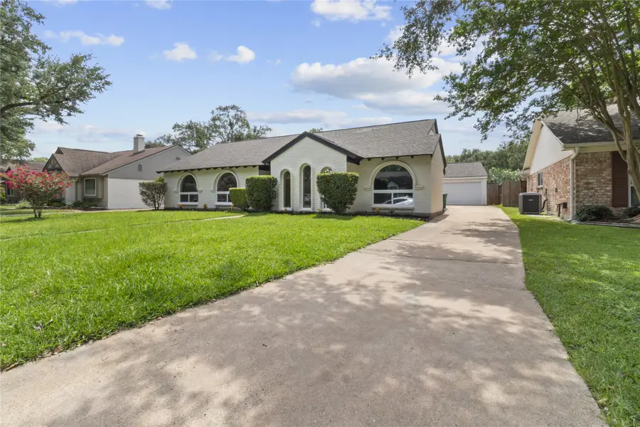 2823 Stetson Lane, Houston, TX 77043 - Image #2