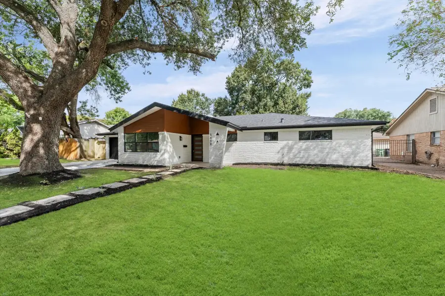 5438 Wigton Drive, Houston, TX 77096 - #2