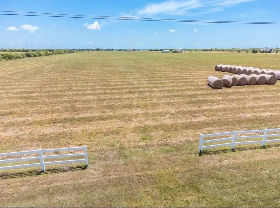 21869 Sunrise Bay Drive, Port Lavaca, TX 77979 - #3