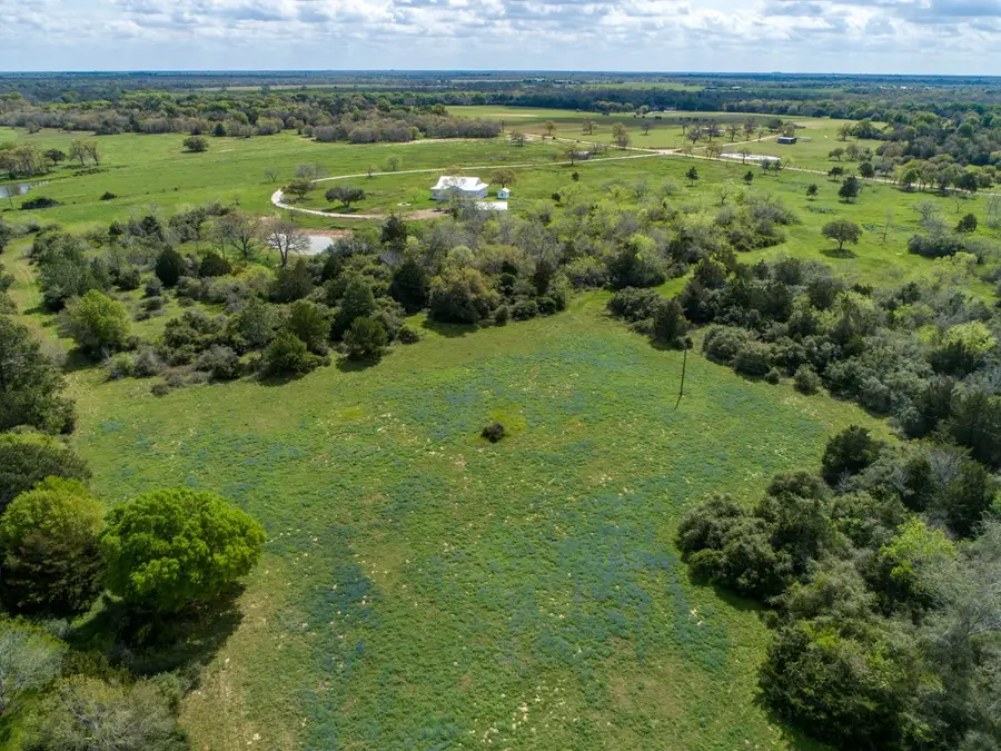 1255 County Road 260, Hallettsville, TX 77964 - Image #3