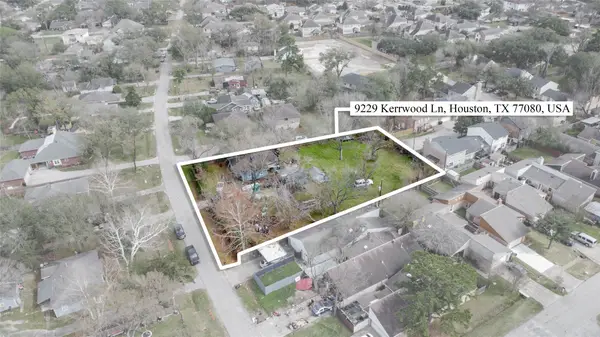 9229 Kerrwood Lane, Houston, TX 77080