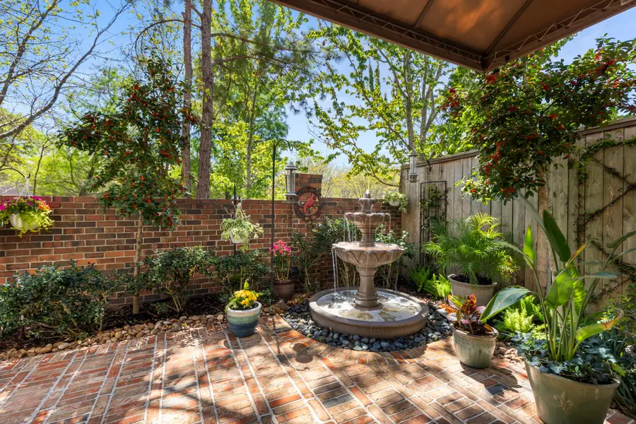 108 Mcgoey Circle, The Woodlands, TX 77384 - #2