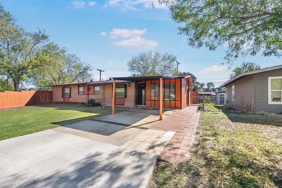 126 Farrel Drive, San Antonio, TX 78227 - Image #2