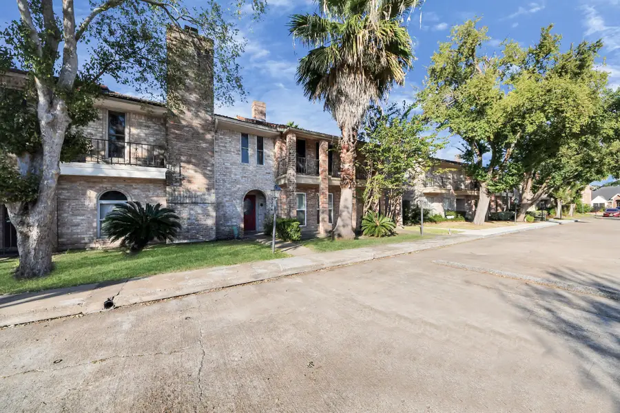 3306 Continental Drive, Missouri City, TX 77459 - Image #2