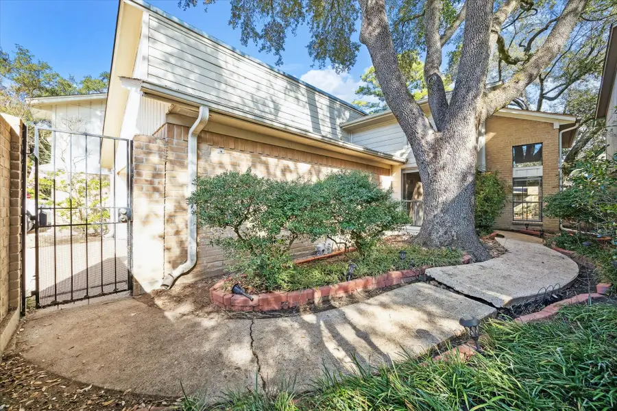 8042 Oakwood Forest Drive, Houston, TX 77040 - Image #3