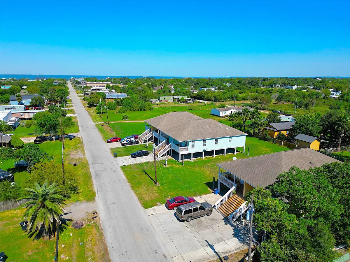 535 12th Street, San Leon, TX 77539 - Image #1