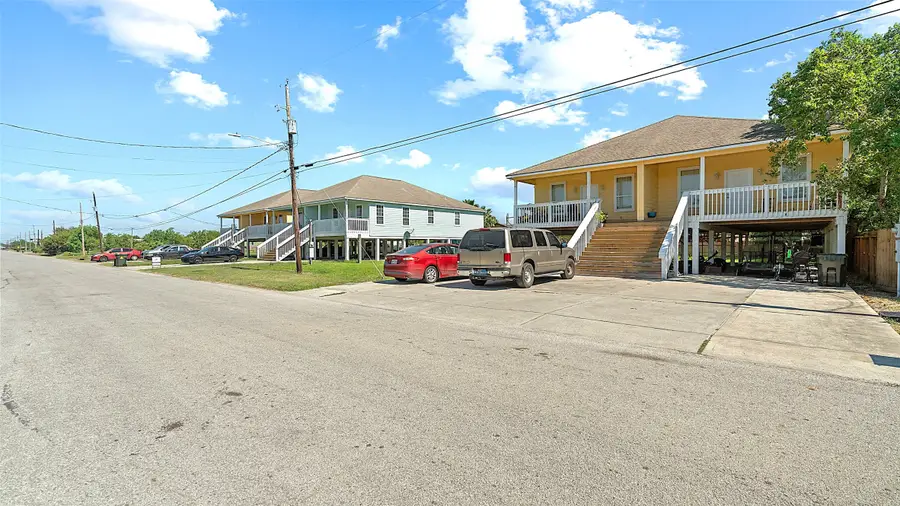 535 12th Street, San Leon, TX 77539 - Image #2